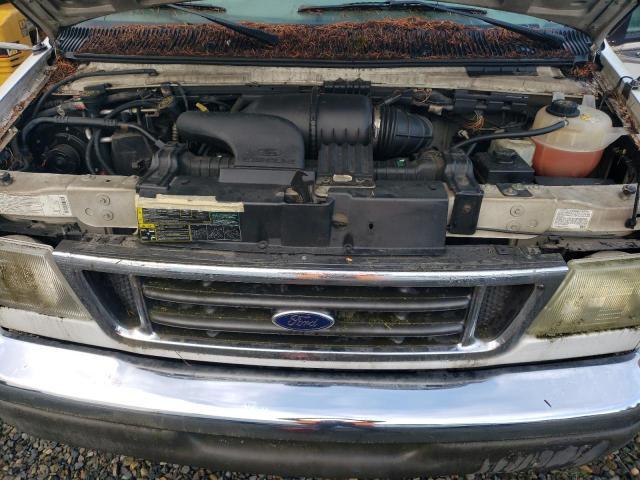 2003 Ford E450 Shuttle bus