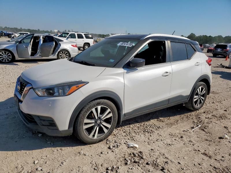 2020 Nissan Kicks SV