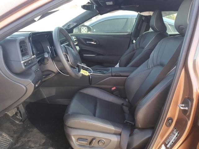 2023 Toyota Crown Platinum