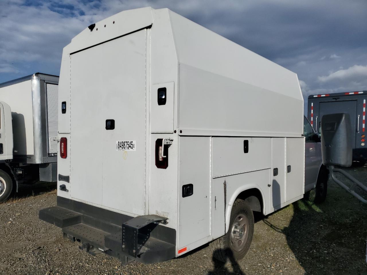 2022 Chev 3500 Express