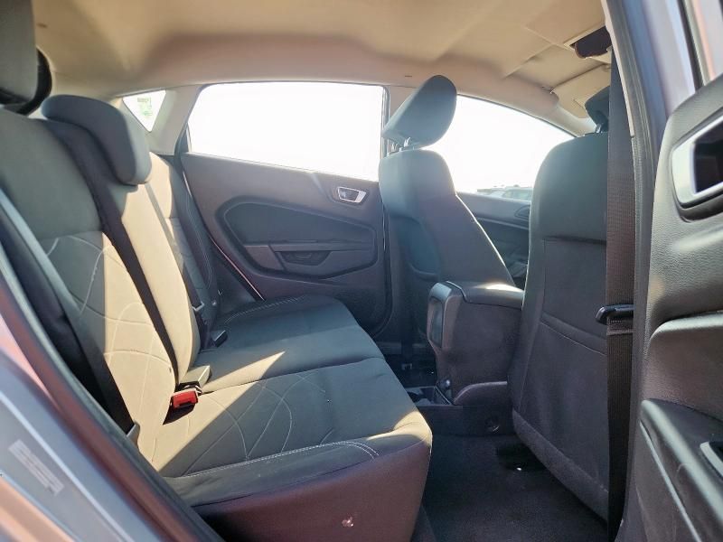 2015 Ford Fiesta SE