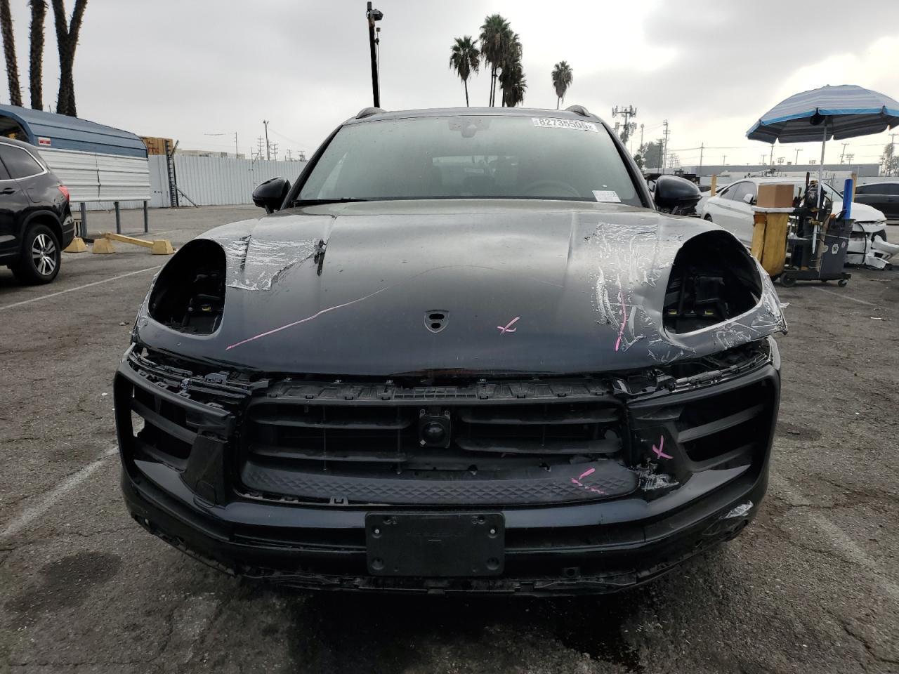 2025 Porsche Macan Base