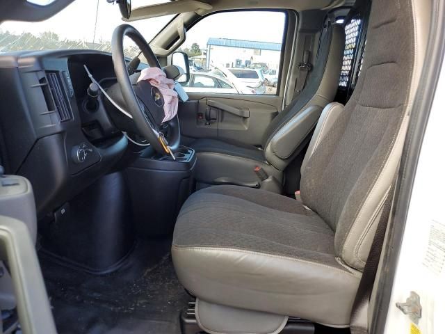 2020 Chevrolet Express G2500
