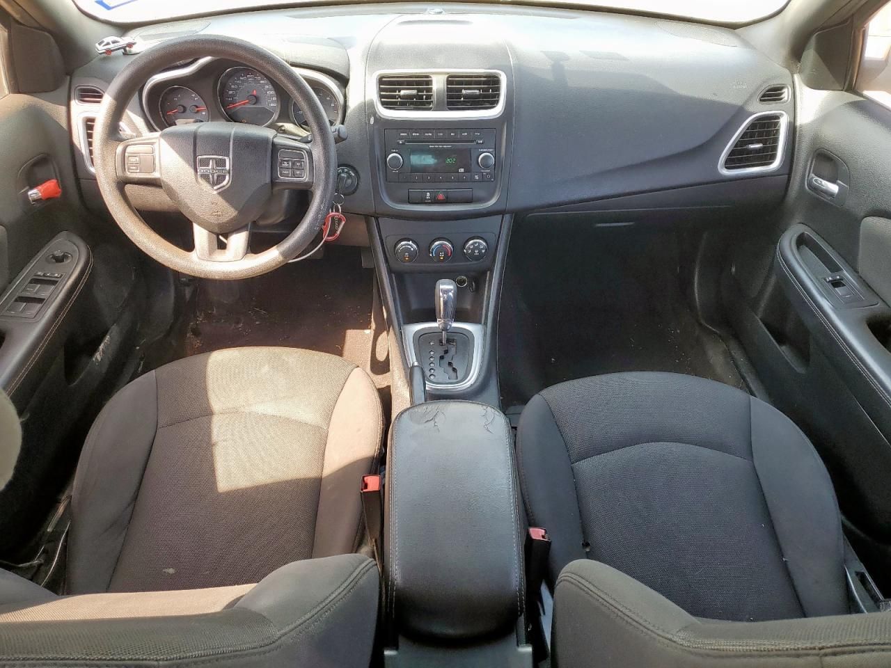 2012 Dodge Avenger se