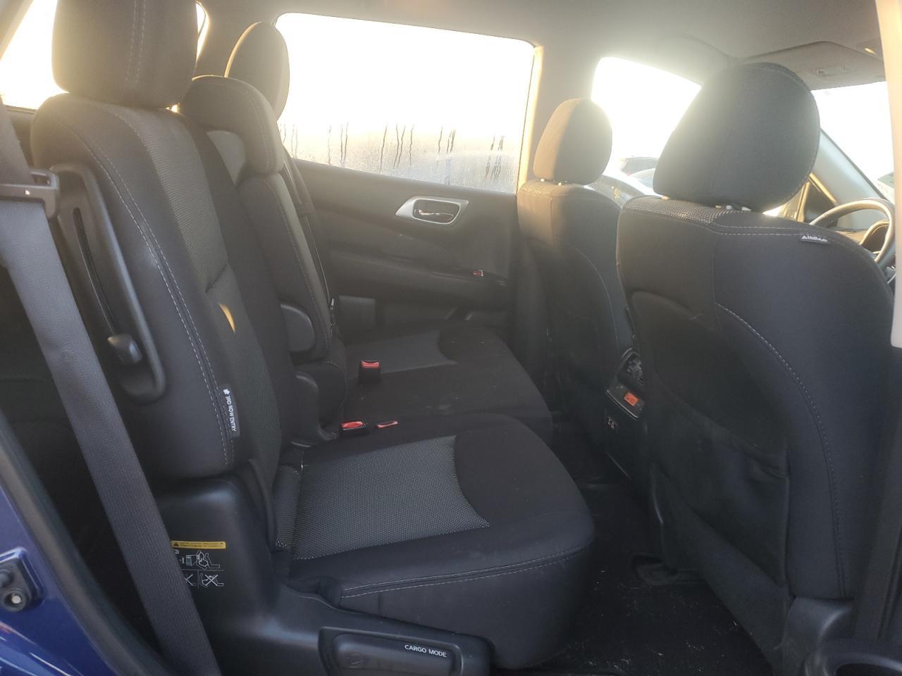 2019 Nissan Pathfinder s