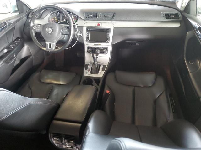 2010 Volkswagen Passat Komfort