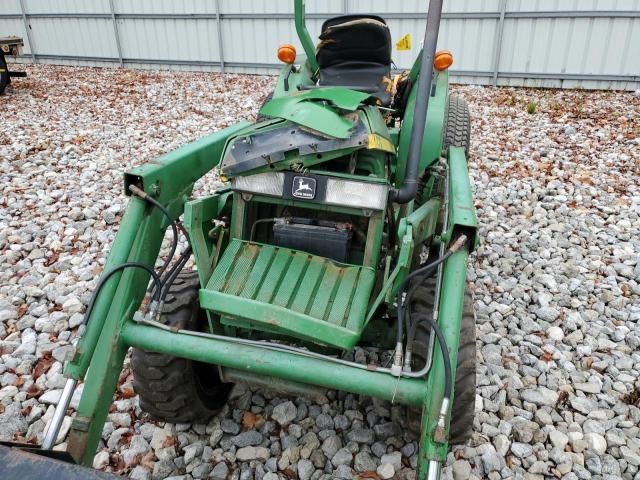 1994 John Deere 770 Tractor