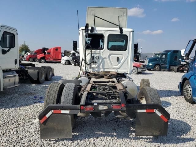 2024 Freightliner Cascadia 126 Semi Truck