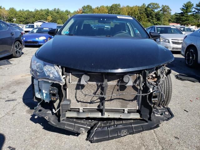 2014 Toyota Camry Hybrid