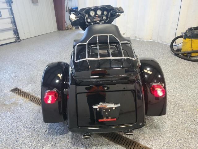 2010 Harley-Davidson Flhxxx