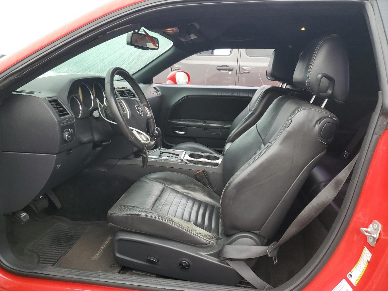 2014 Dodge Challenger sxt