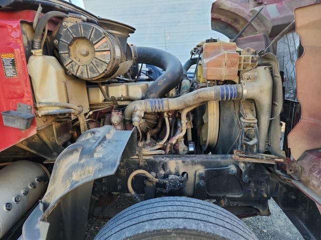 2009 Mack GU700 Semi Truck