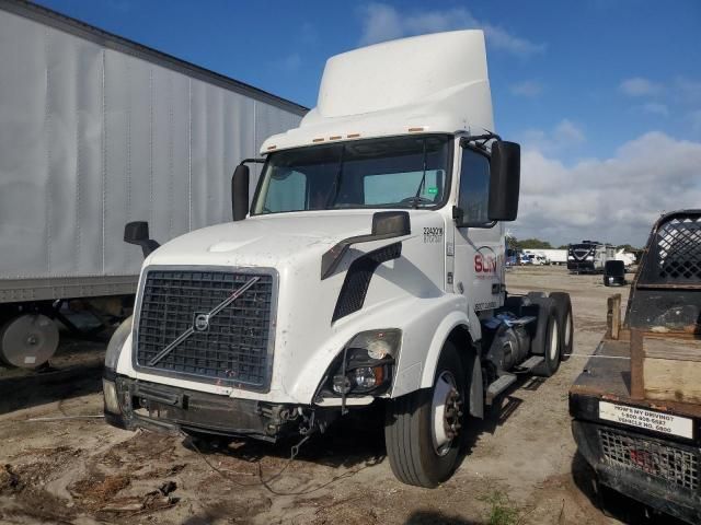2016 Volvo VNL Semi Truck