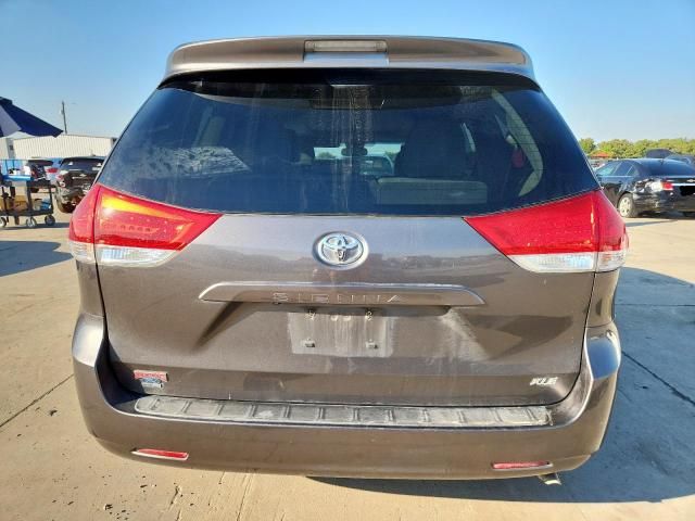 2014 Toyota Sienna XLE