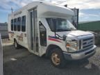2009 Ford Econoline E450 Super Duty Cutaway Van