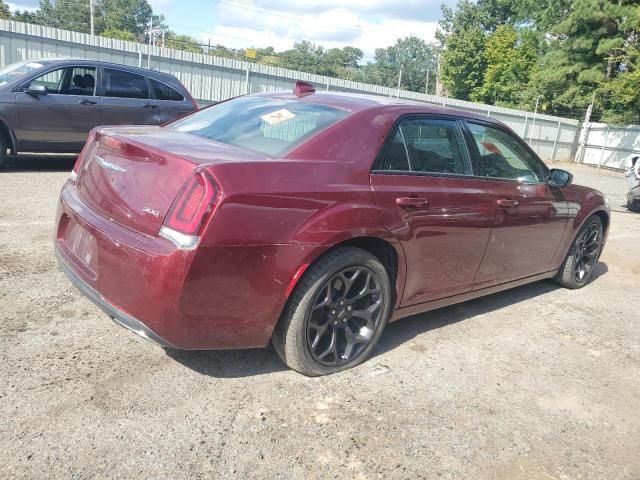 2019 Chrysler 300 Touring