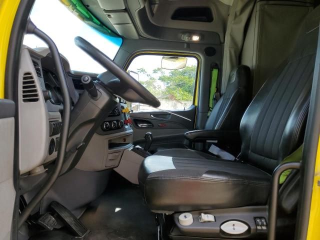 2017 Peterbilt 579
