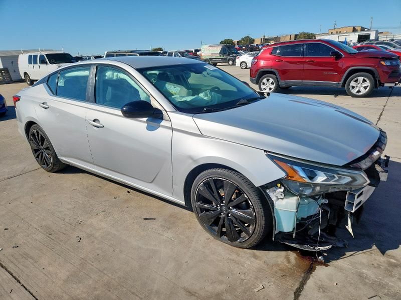 2020 Nissan Altima sr