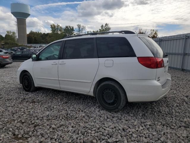 2009 Toyota Sienna CE
