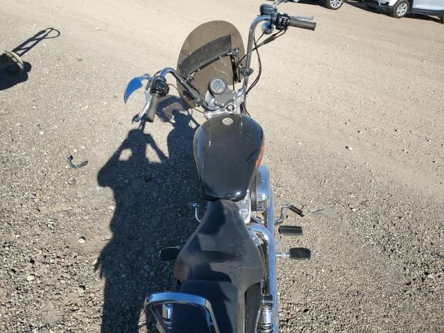 2013 Harley-Davidson XL883 Superlow