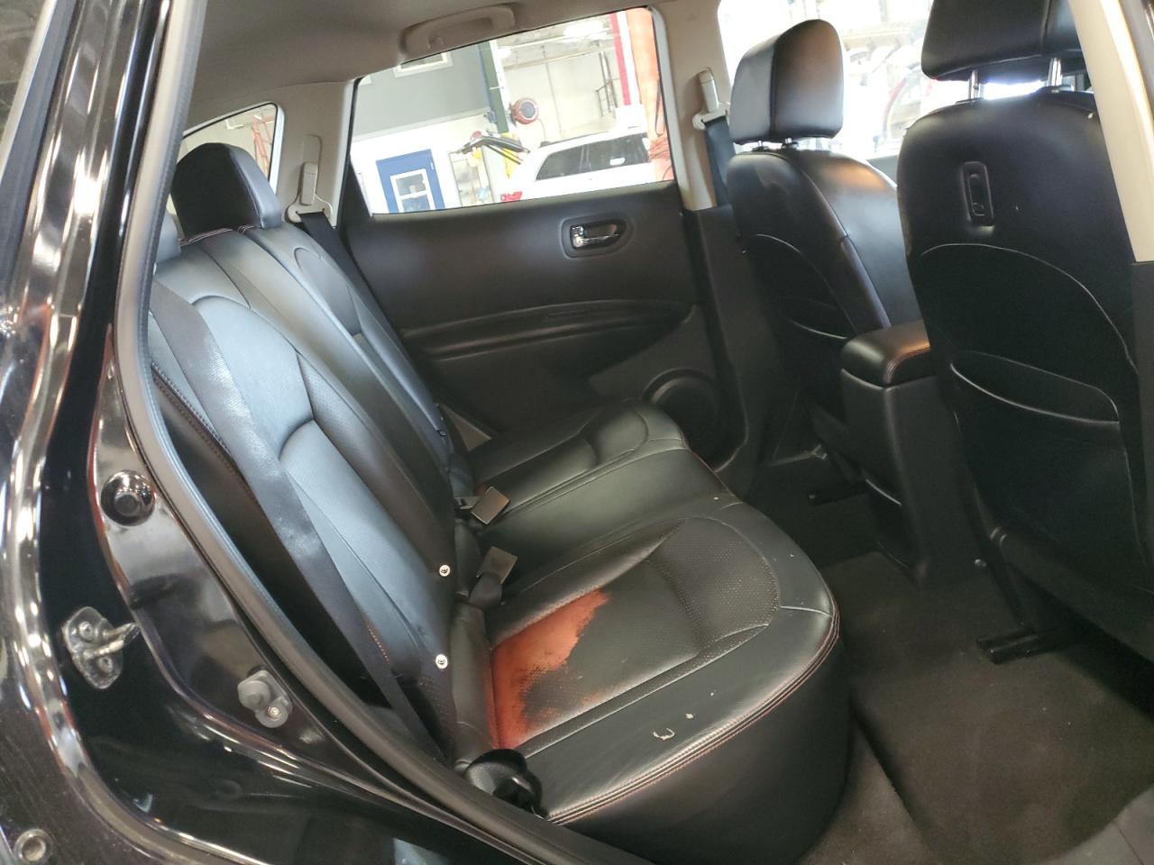 2011 Nissan Rogue s
