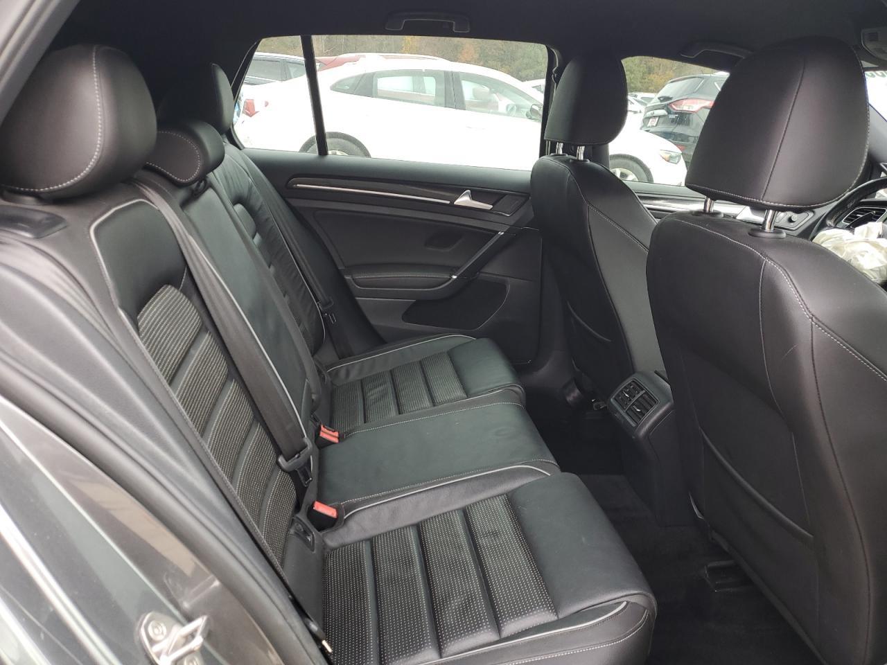 2019 Volkswagen Golf r