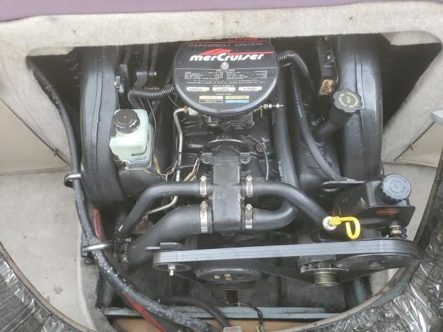1999 Maxum Boat