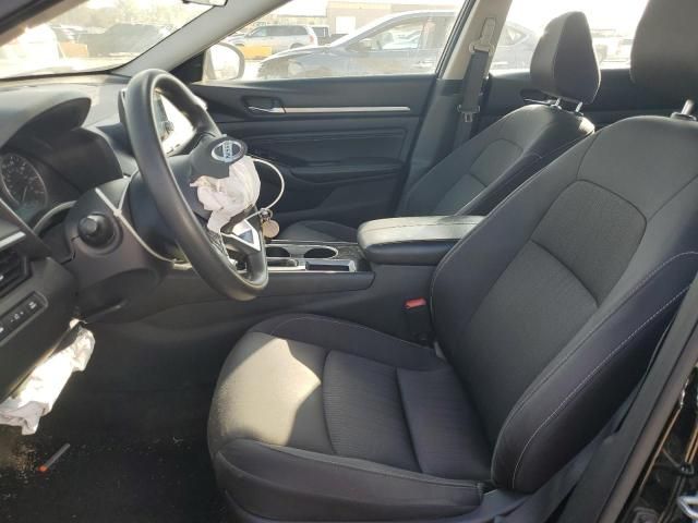 2021 Nissan Altima sv