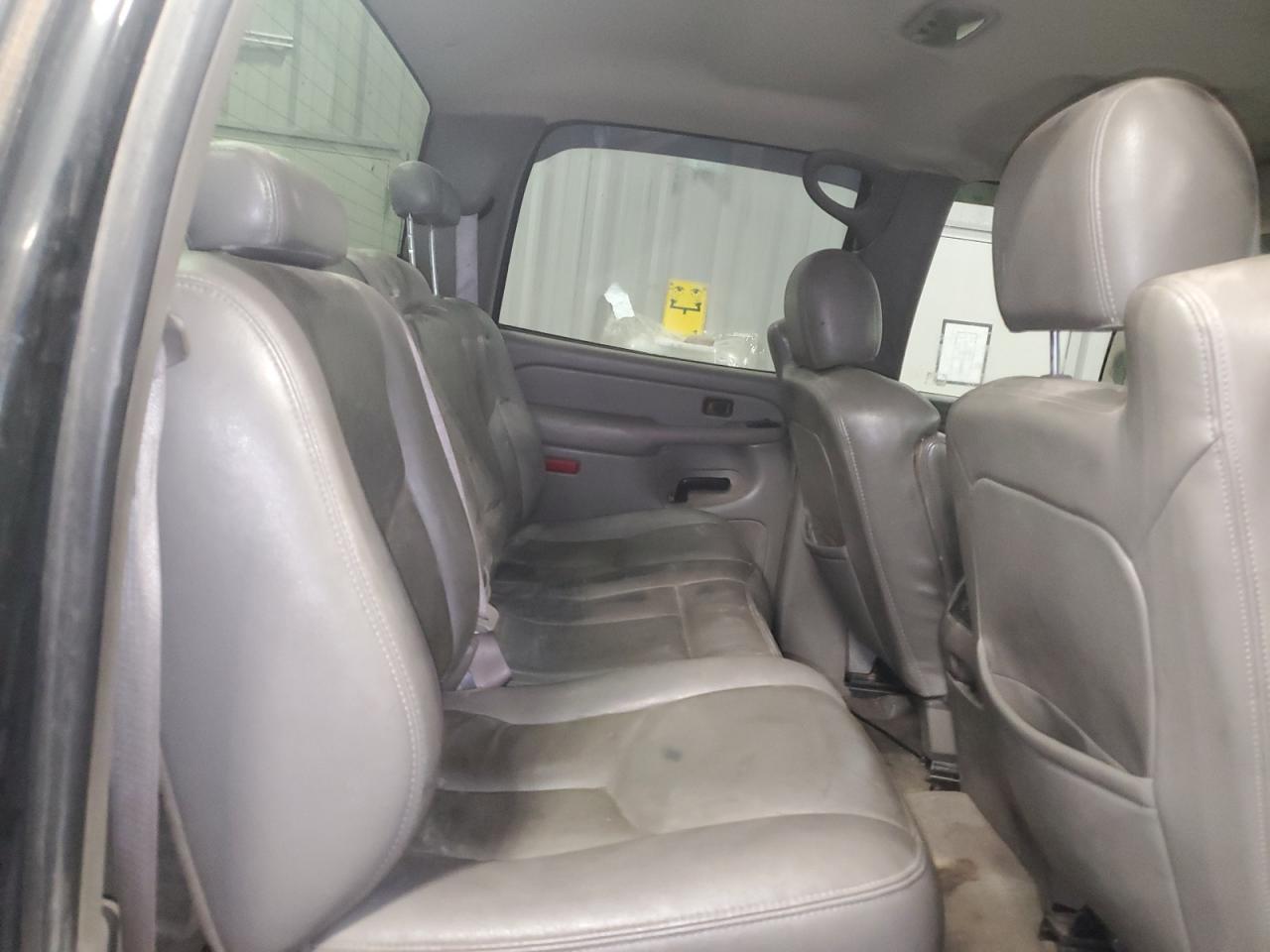 2004 GMC Sierra K2500 Heavy Duty