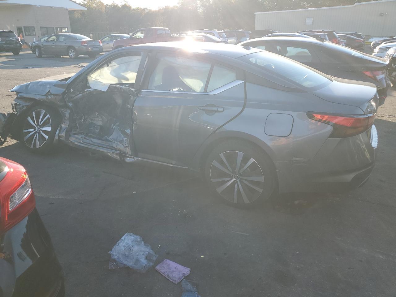 2021 Nissan Altima sr