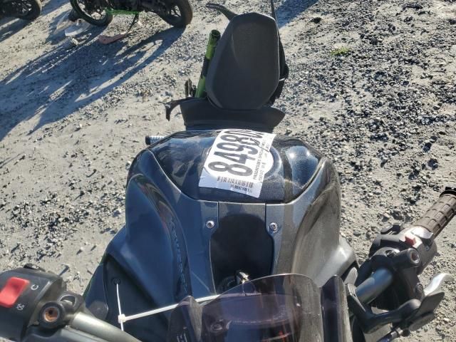 2017 Kawasaki ZR900