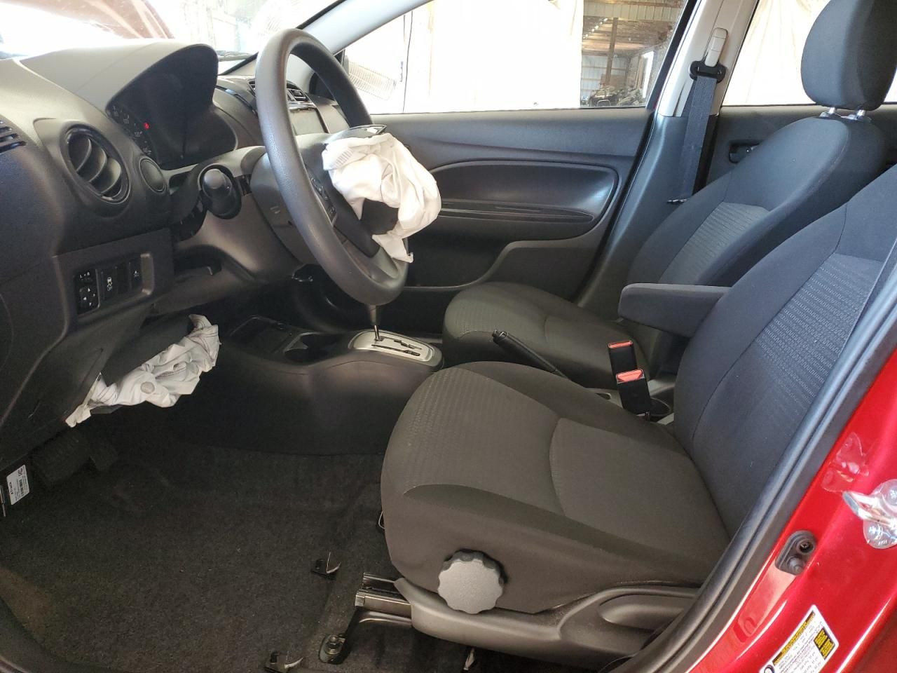 2024 Mitsubishi Mirage G4 es