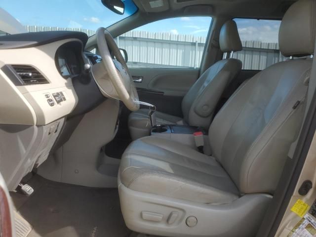 2011 Toyota Sienna XLE
