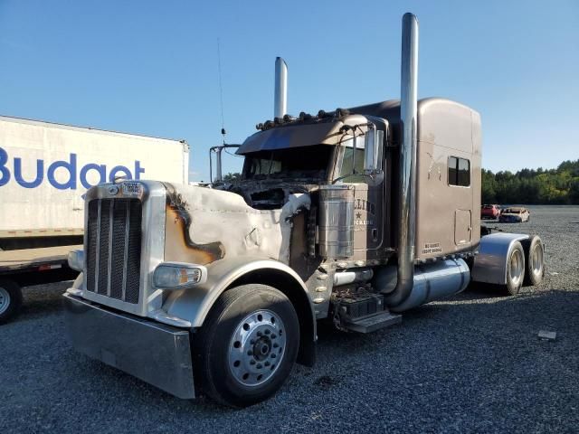2014 Peterbilt Tractor 2014 Peterbilt 389 Semi Truck