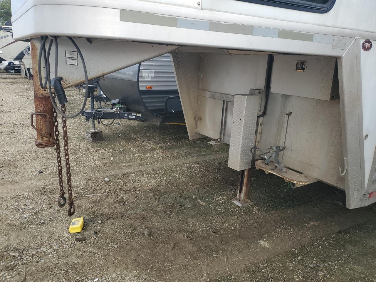 2002 Bloomer Horse Trailer