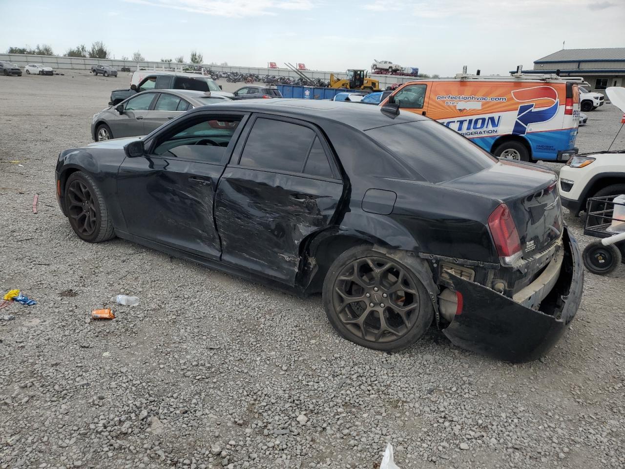 2018 Chrysler 300 s