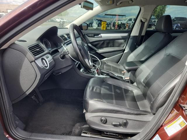 2013 Volkswagen Passat SE