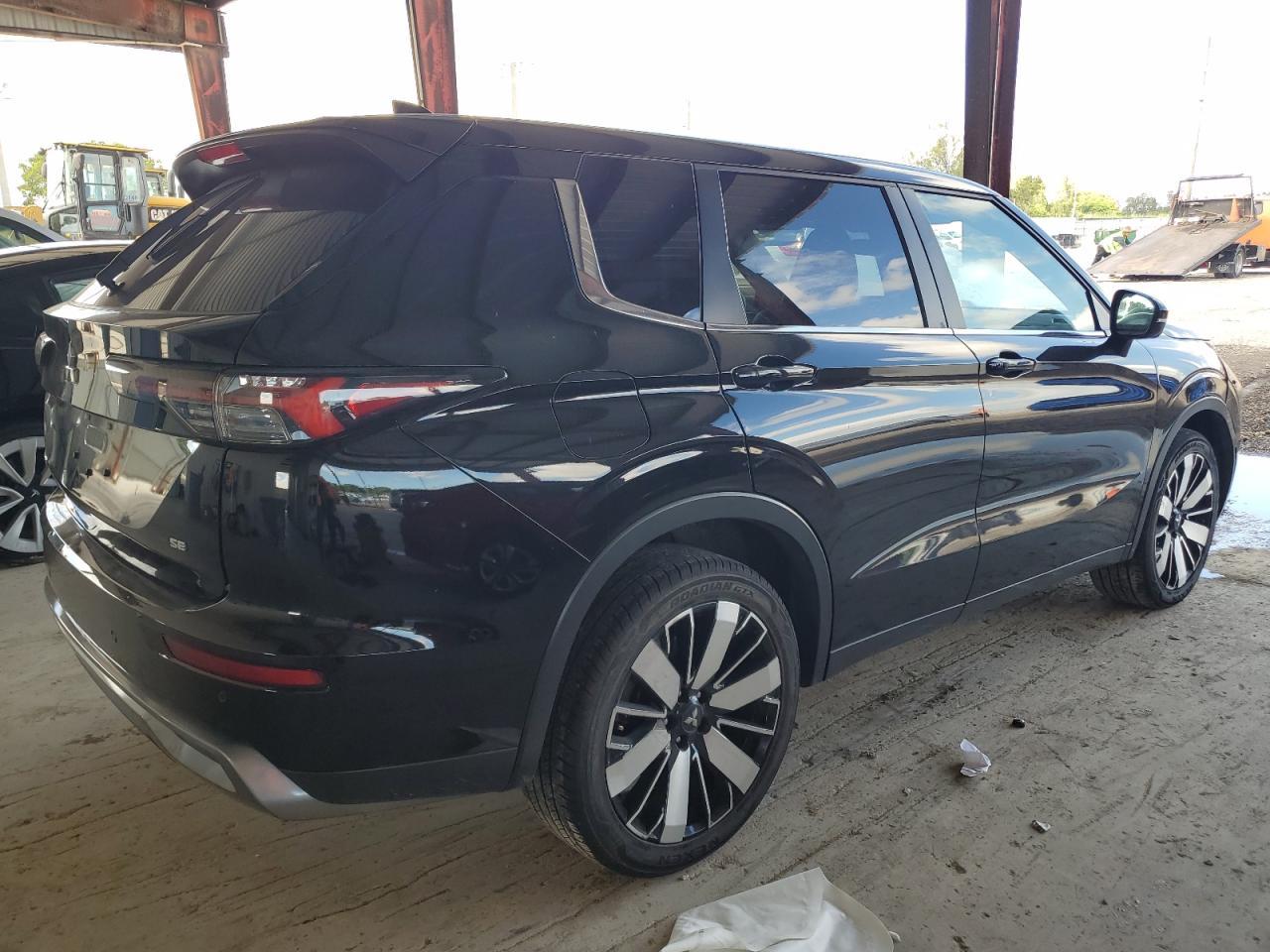 2025 Mitsubishi Outlander se