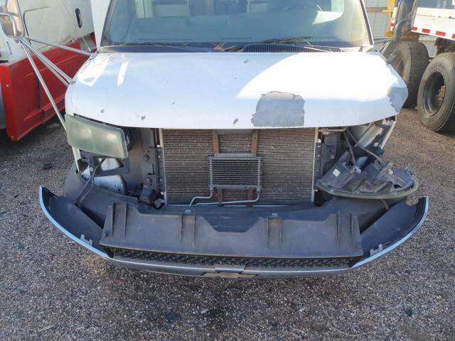 2004 Chevrolet Express G3500 Shuttle bus