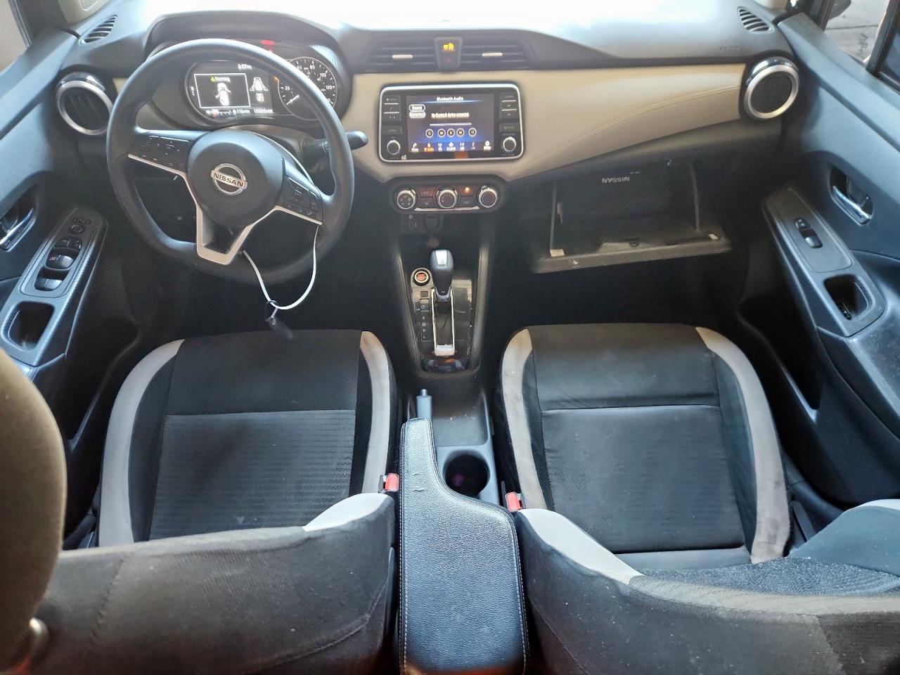 2020 Nissan Versa sv