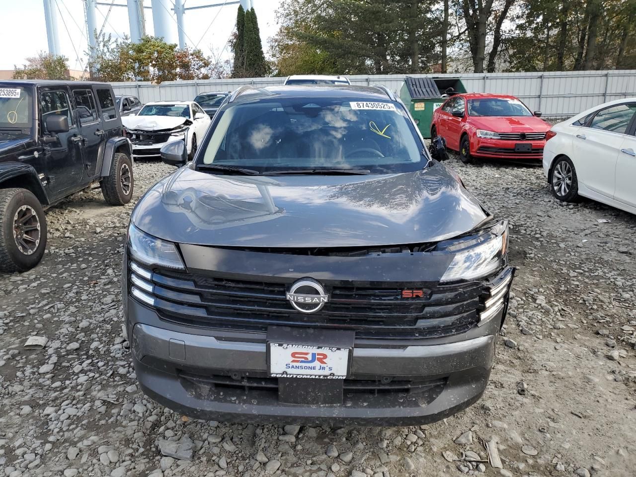 2025 Nissan Kicks sr