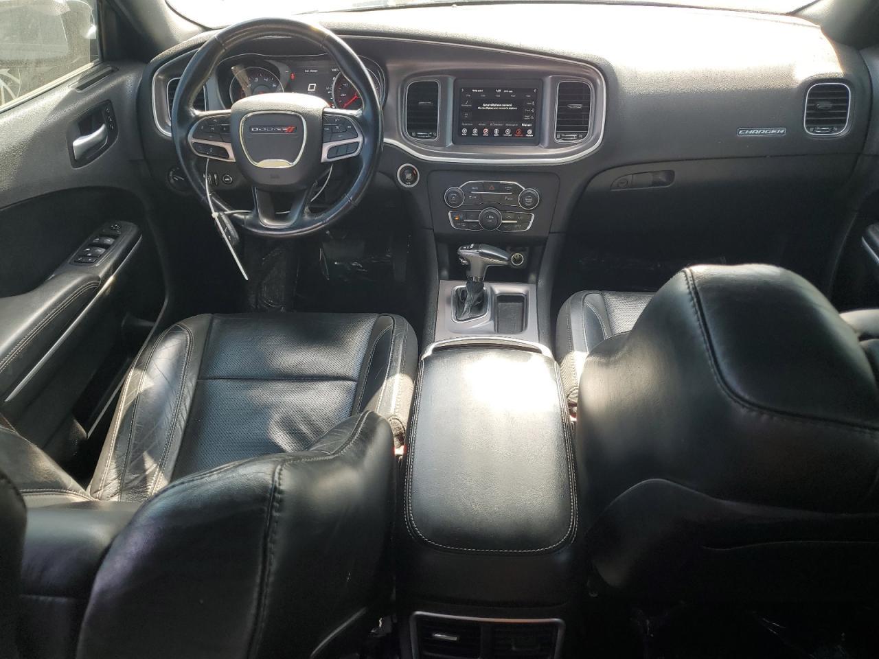 2020 Dodge Charger sxt