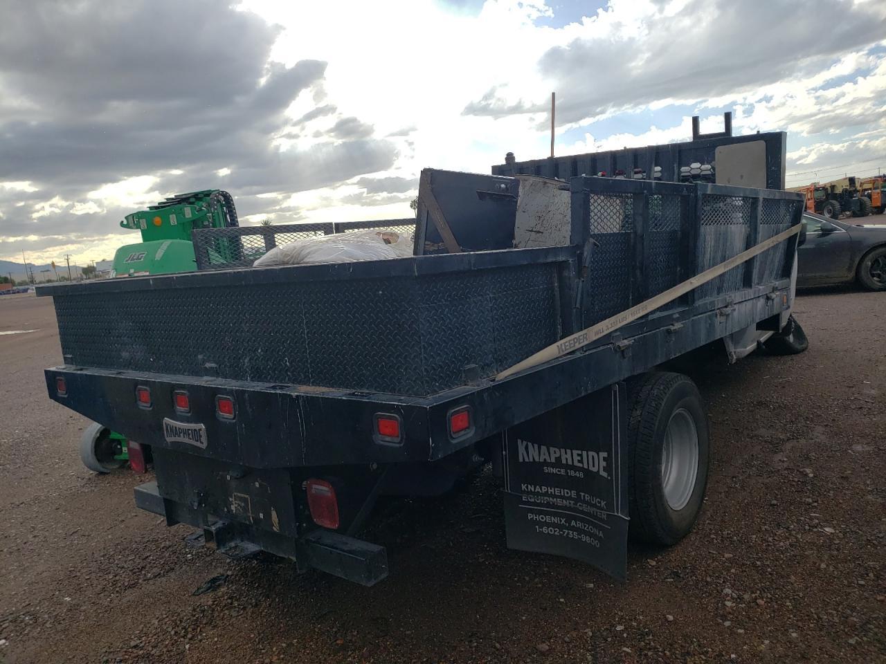 2025 GMC Sierra HD Flatbed Truck