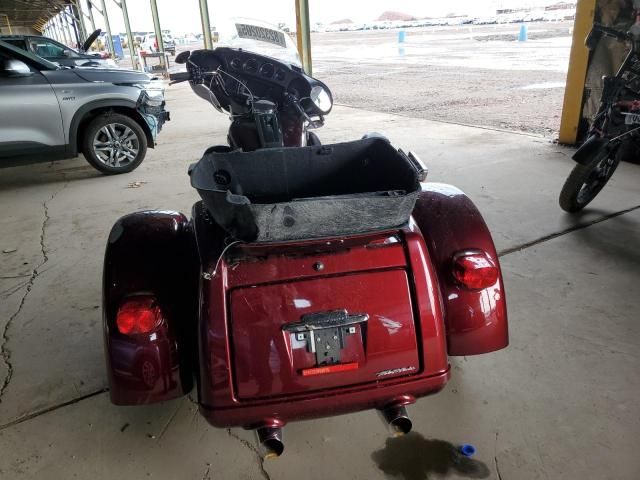 2015 Harley-Davidson Flhtcutg TRI Glide Ultra