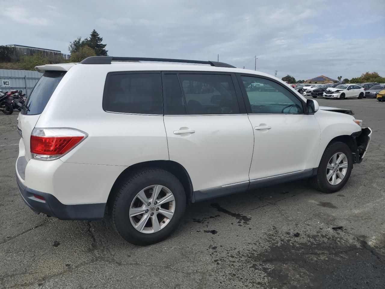 2013 Toyota Highlander Base