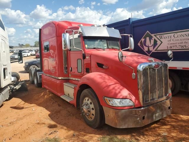 2014 Peterbilt 386 Semi Truck