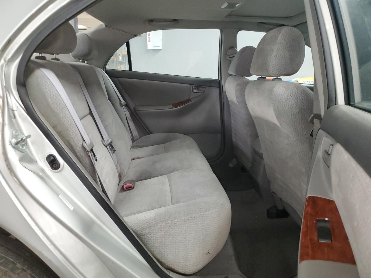 2004 Toyota Corolla ce