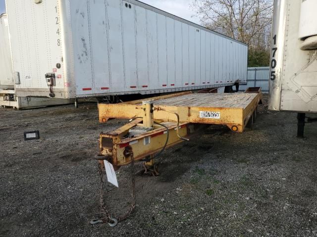 1999 Towmaster T-30-2 Equipment Trailer