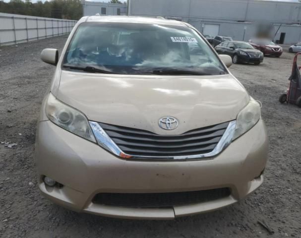 2011 Toyota Sienna XLE