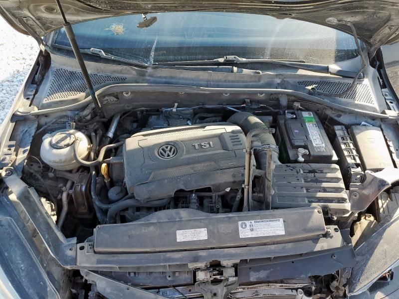2018 Volkswagen Golf S